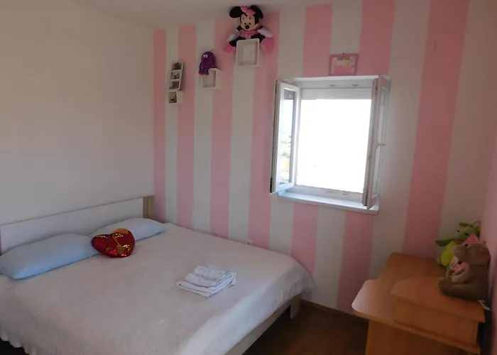 Great View Comfortable Whit Free Parking *