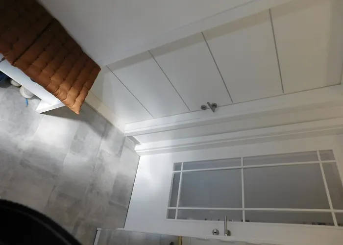 Great View Comfortable Whit Free Parking Split