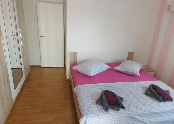 Great View Comfortable Whit Free Parking