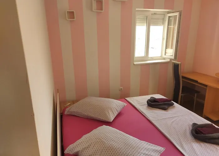 Great View Comfortable Whit Free Parking